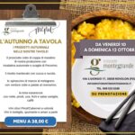 Il prosciutto cotto di coppa di maialino di nostra produzione con insalatina autunnale e scaglie di Pecorino; il risotto mantecato con zucca e rucola; lo spinaccino di manzo al melograno con verdure cotte e patate al rosmarino; la torta casareccia con mele, pinoli, uva, fichi e salsa vaniglia; caffè Vini sfusi Pinot/Cabernet a volontà Vini in bottiglia, spumante e amari a parte